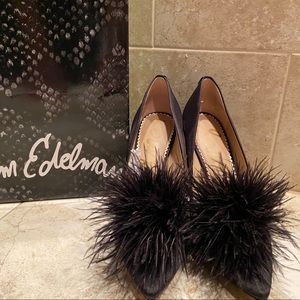 SAM EDELMAN HAIDE FEATHER POM POM POM